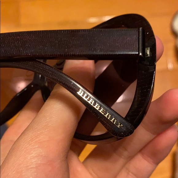Burberry Sunglasses - Picture 13 of 13